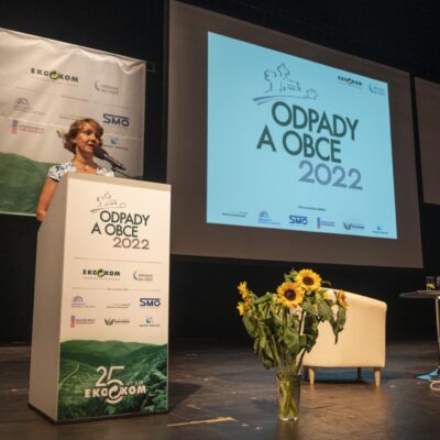 konference 10