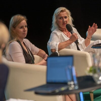 konference 148