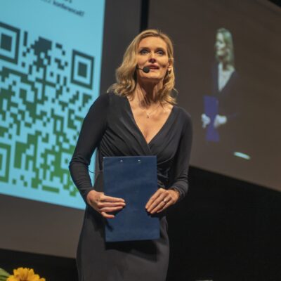 konference 15
