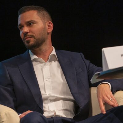 konference 165