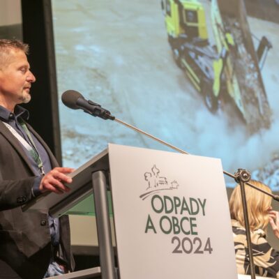 konference 28