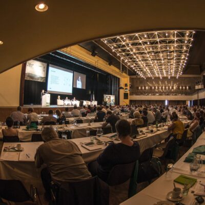 konference 34