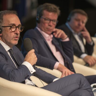 konference 44