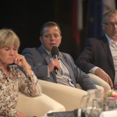 konference 58